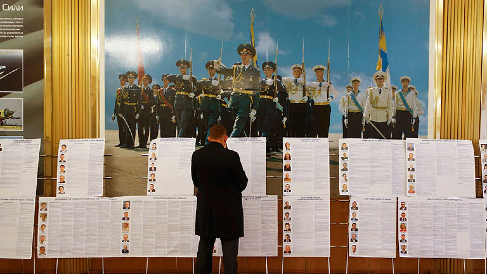 Telediario matinal en cuatro minutos 26/10/2014