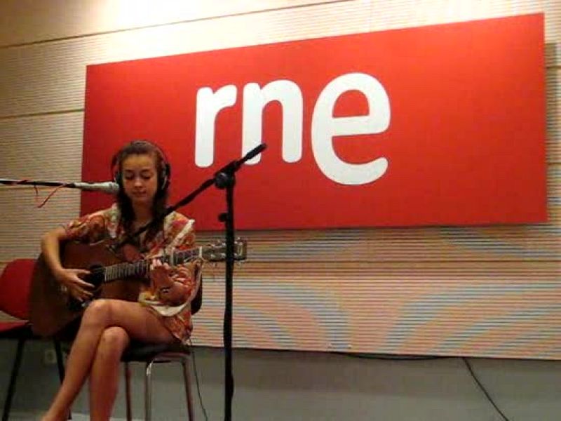 Russian Red nos da a conocer una nueva canción (Hoy Empieza Todo)