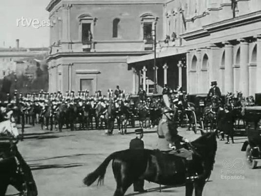 Archivo Real (Alfonso XIII) - VIAJE A ITALIA DE LOS REYES DE ESPAÑA