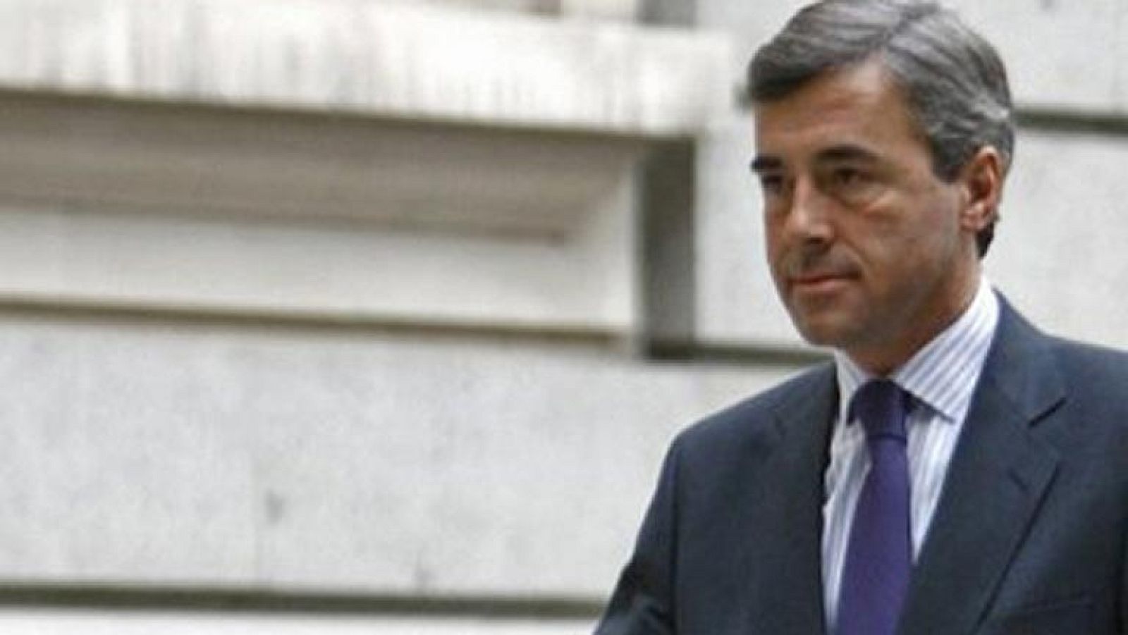 Acebes comparece como imputado por presunta apropiación indebida en el 'caso Bárcenas' - Informativo 24h | Ver