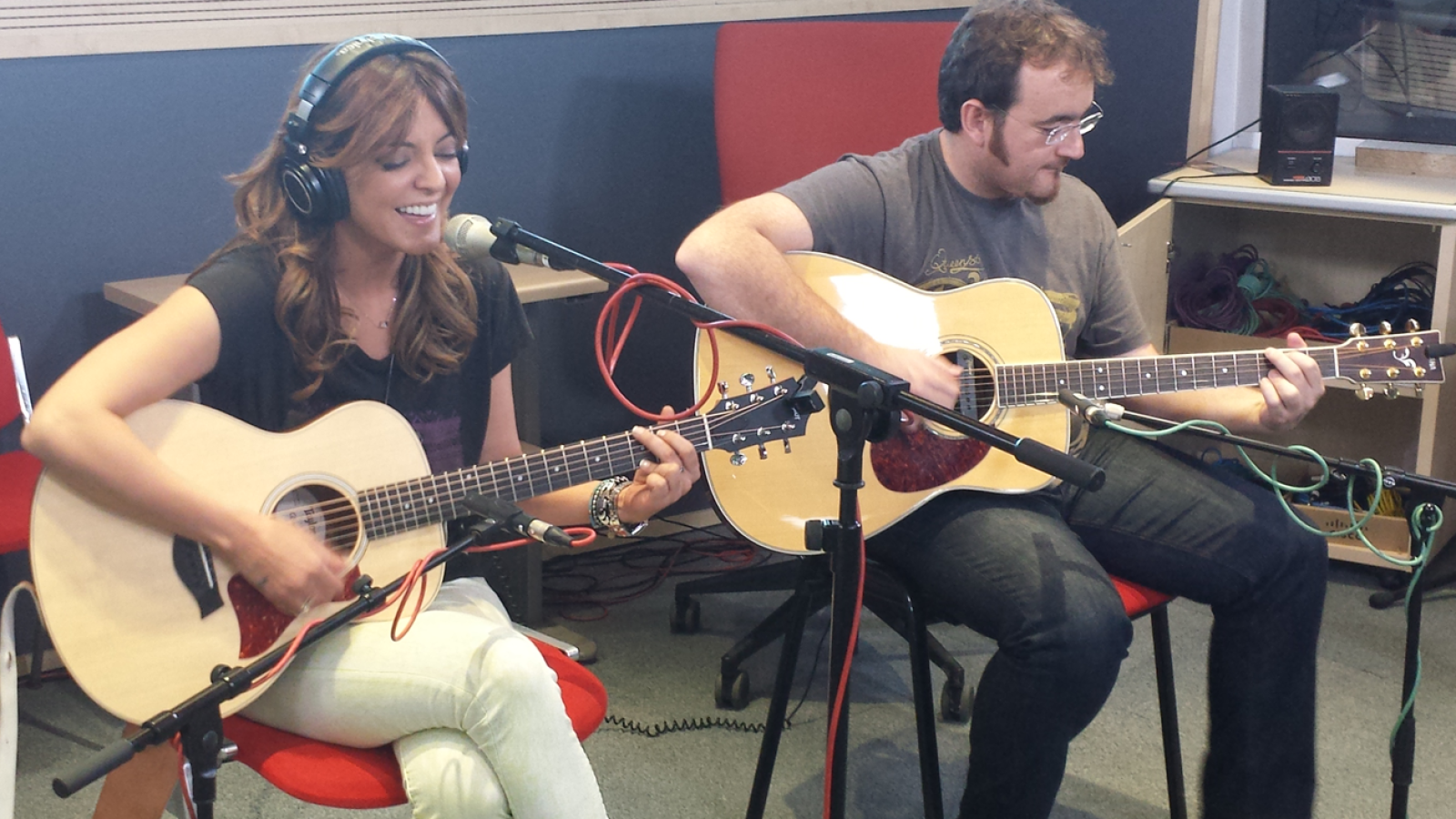 Las mañanas de RNE - "Mentira", de Merche, en acústico - Escuchar ahora