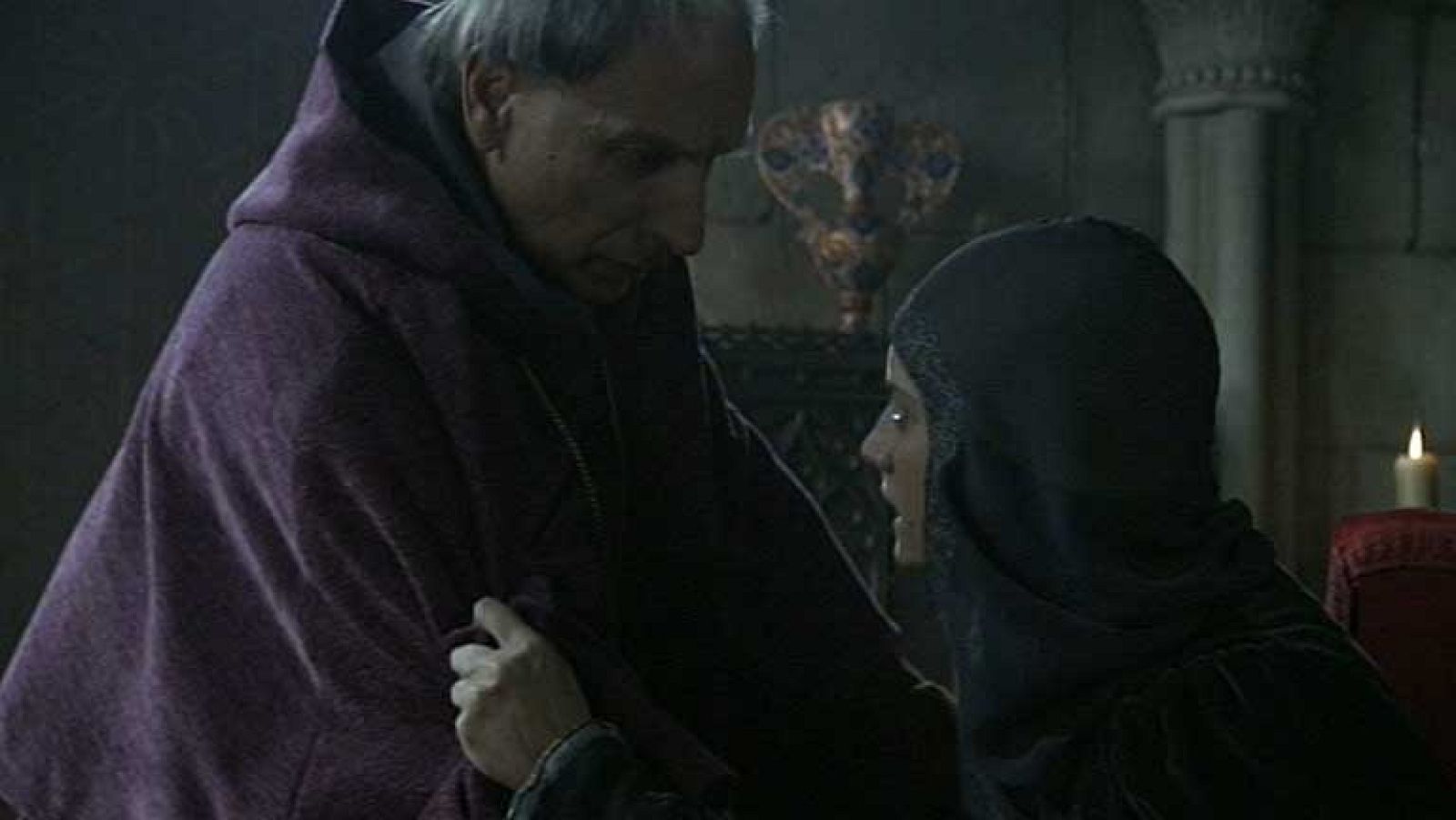 La reina confía en Cisneros