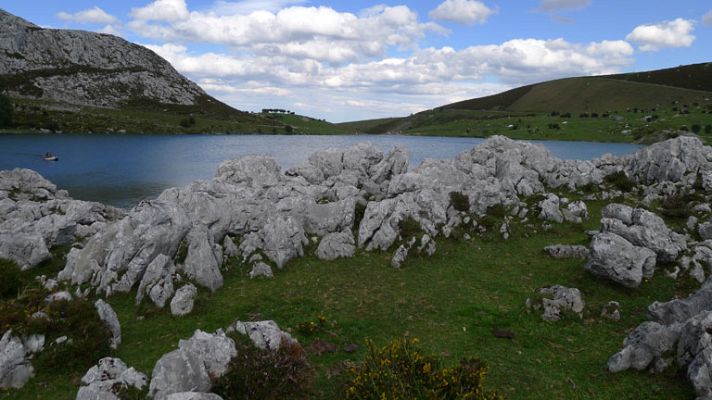 Aquí la Tierra - Viaje a los lagos de Covadonga