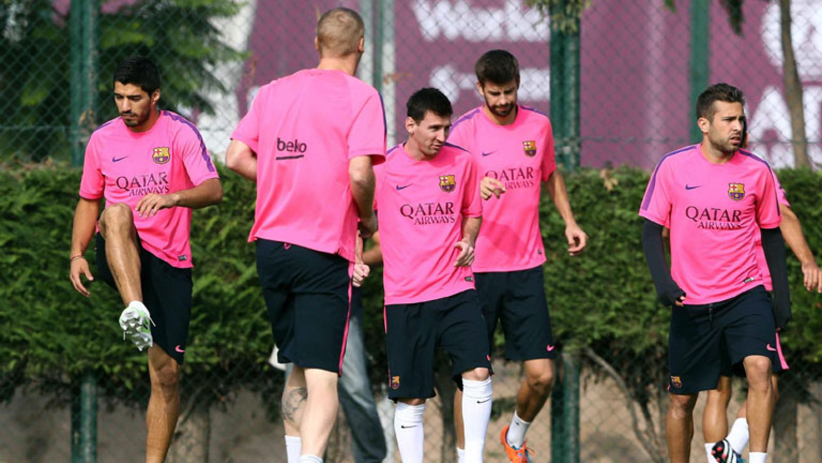 Piqué se cae de la convocatoria de Luis Enrique | Ver