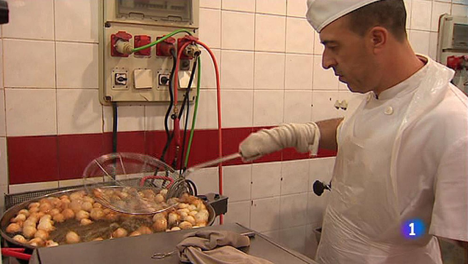 España mantiene sus tradiciones en la festividad de Todos los Santos