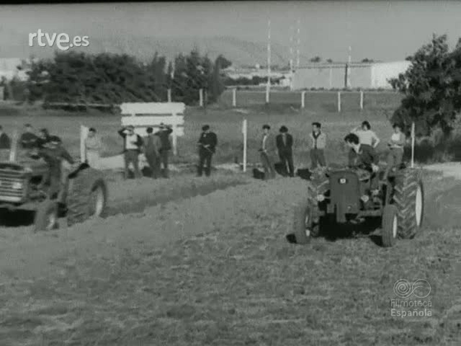 10 CONCURSO NACIONAL DE TRACTORISMO - Documentales Blanco y Negro | Ver