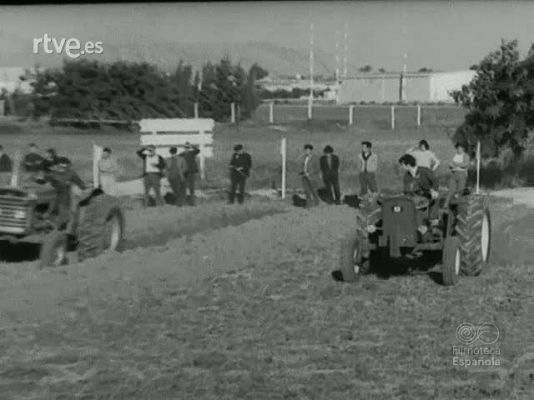 Documentales Blanco y Negro - 10 CONCURSO NACIONAL DE TRACTORISMO