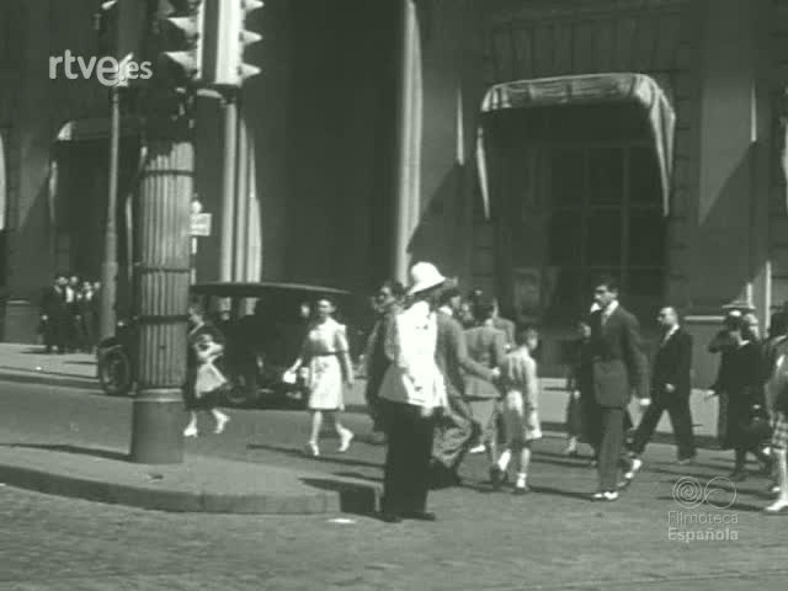 OASIS - Documentales Blanco y Negro | Ver