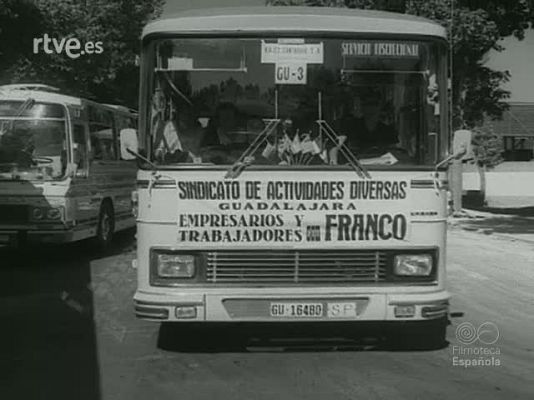 Documentales Blanco y Negro - HOMENAJE SINDICAL A FRANCO Y AL PRINCIPE DE ESPAÑA