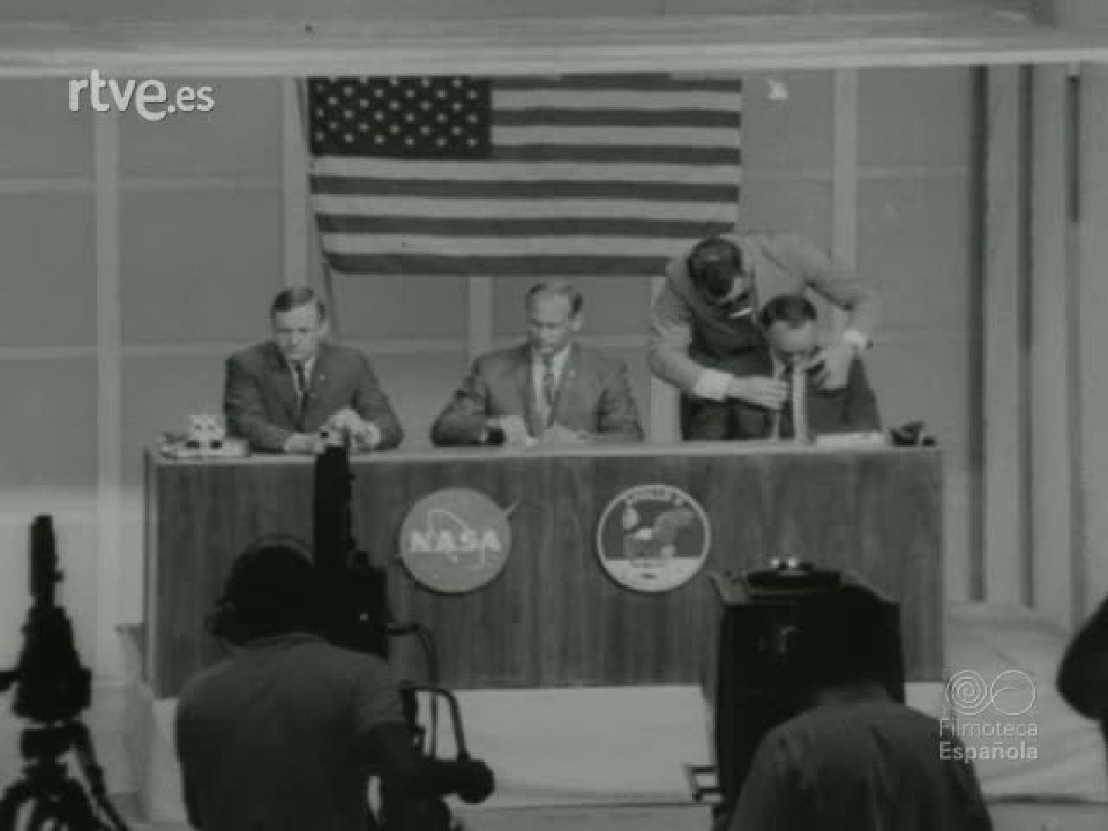 HACIA LA CONQUISTA DE LA LUNA - Documentales Blanco y Negro | Ver