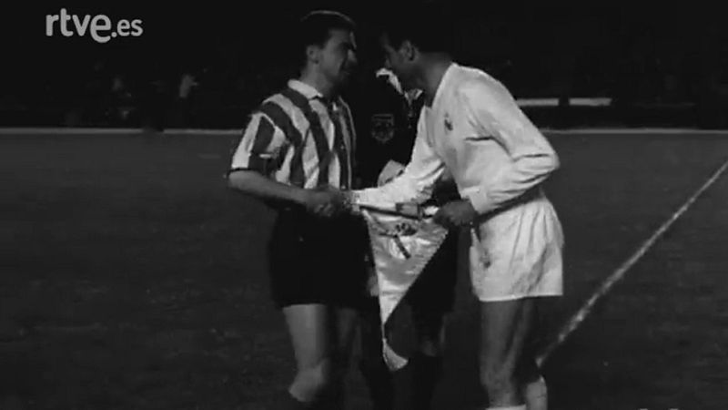 HISTORIA DE CINCO COPAS - Documentales Blanco y Negro | Ver