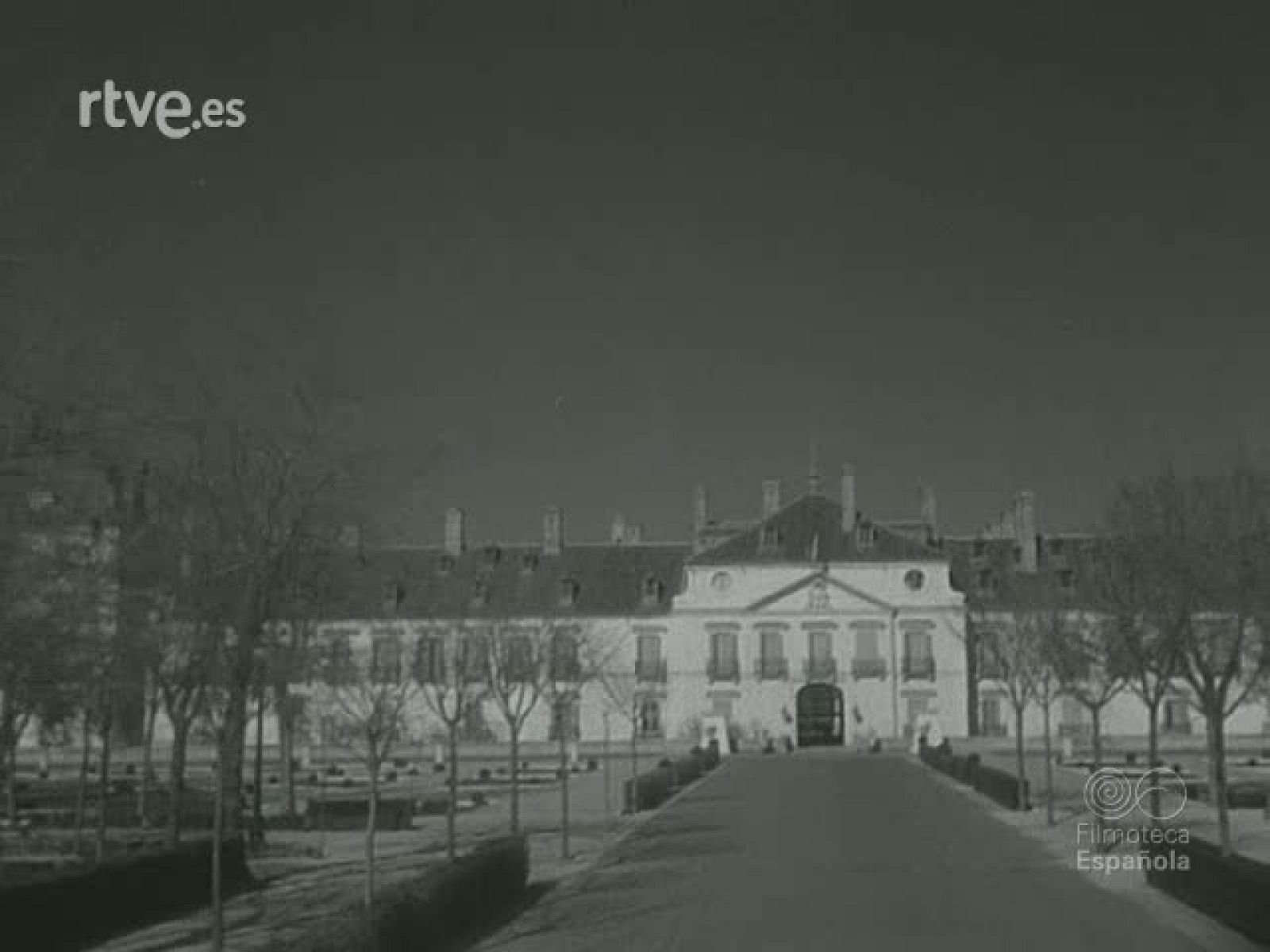 MENSAJE DE FRANCO A FILIPINAS - Documentales Blanco y Negro | Ver