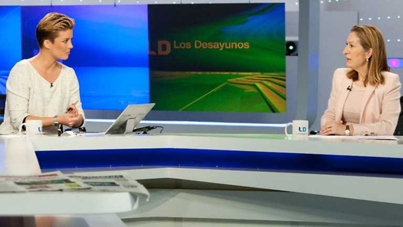 Los desayunos de TVE - Ana Pastor, ministra de Fomento - Ver ahora