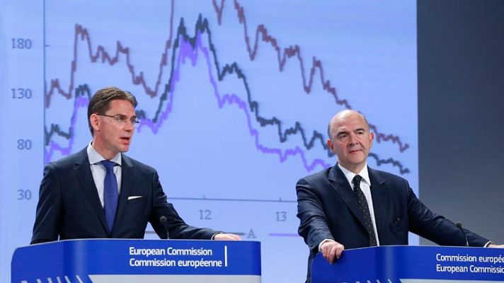 Informativo 24h - Bruselas cree que España crecerá cuatro décimas menos en 2015 y que no cumplirá el déficit