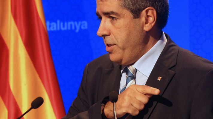 Telediario 1 - La Generalitat mantiene la consulta alternativa del 9N