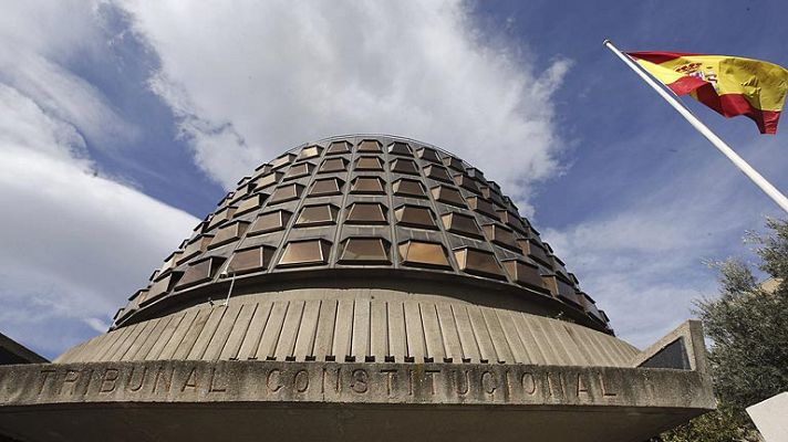 Telediario 1 - El TC admite el recurso contra el 9N alternativo