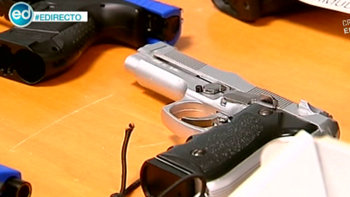 España Directo - Detenidos 18 miembros de una red acusada de asesinato