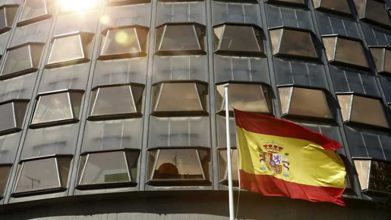 La 2 Noticias - 04/11/14 - Ver ahora