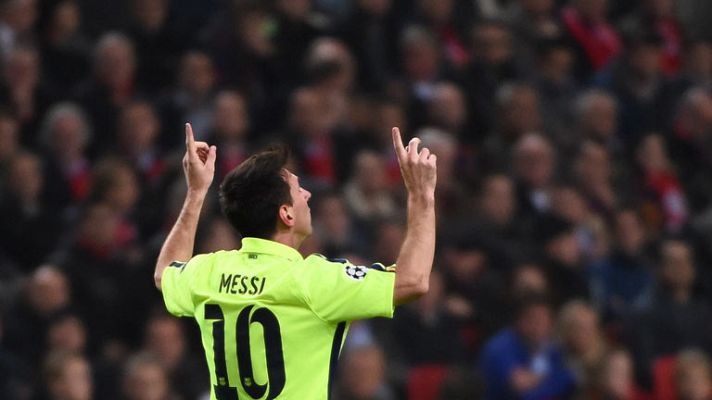 Champions League - Messi adelanta al Barcelona en Amsterdam (0-1)