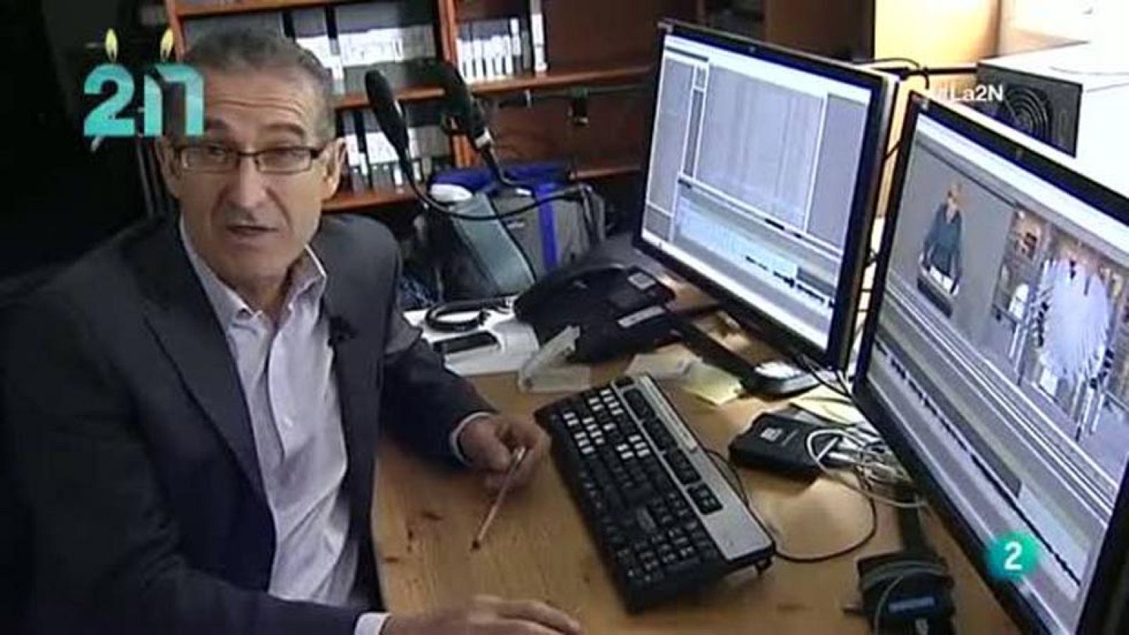 Con motivo del 20 aniversario de La 2 Noticias, repasamos con algunos de sus protagonistas los aspectos más diferentes de este informativo. El exeditor de La 2 Noticias, Miguel Ángel García, actual corresponsal en Alemania de TVE relata qué es para