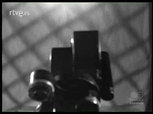 Revista Imágenes - SAHARA. AVENTURAS DE UNA CAMARA CINEMATOGRAFICA