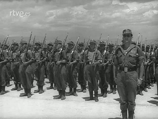 Revista Imágenes - HOMBRES Y ARMAS