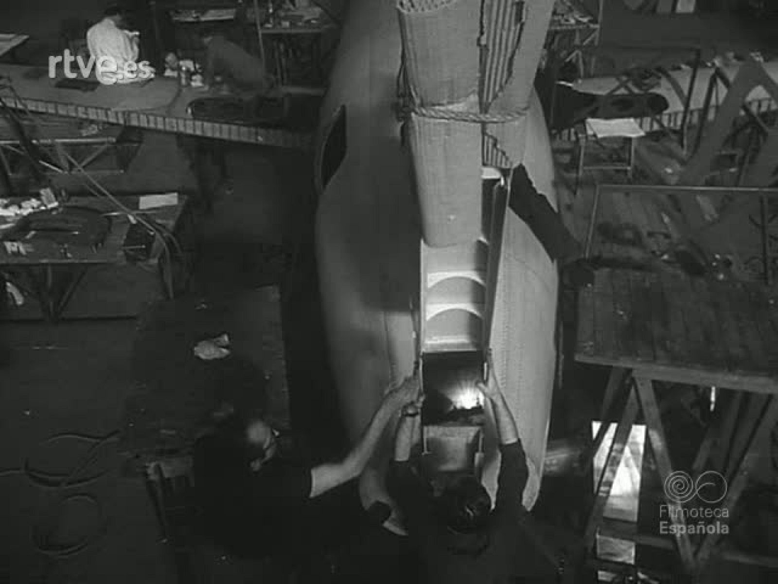 ALAS Y VUELOS - Revista Imágenes | Ver