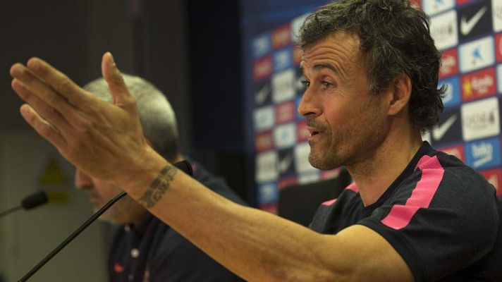Telediario 1 - Luis Enrique cree que Piqué hace "todo lo que puede" para ser titular