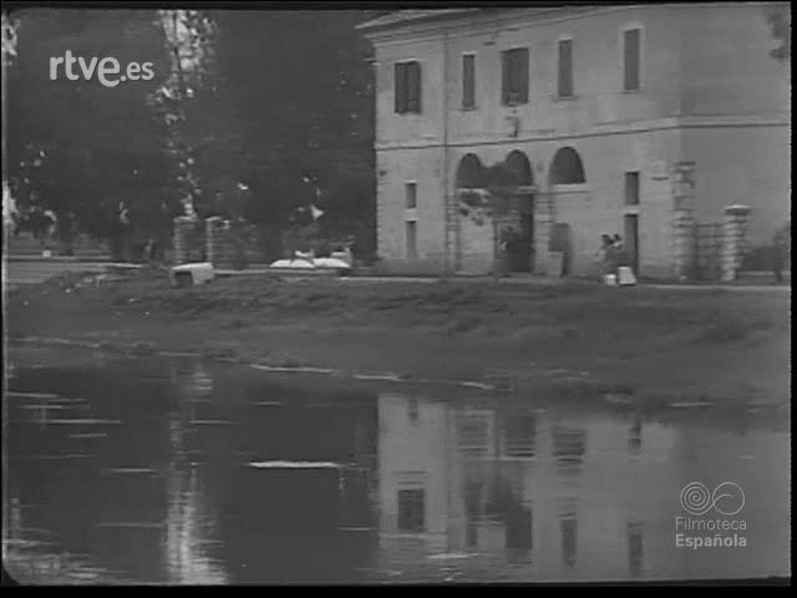 DE LA PISTA AL ESTADIO - Revista Imágenes | Ver