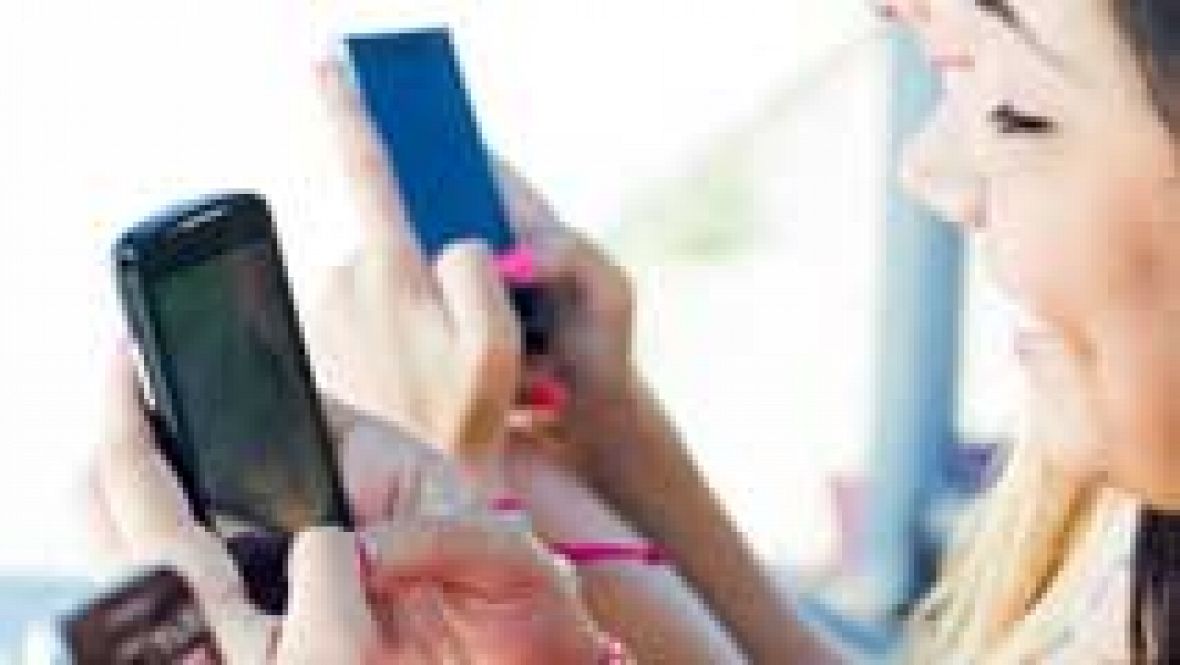 El 80% de los niños entre 11 y 14 años utiliza smartphone El 80% de los niños entre 11 y 14 años utiliza smartphone