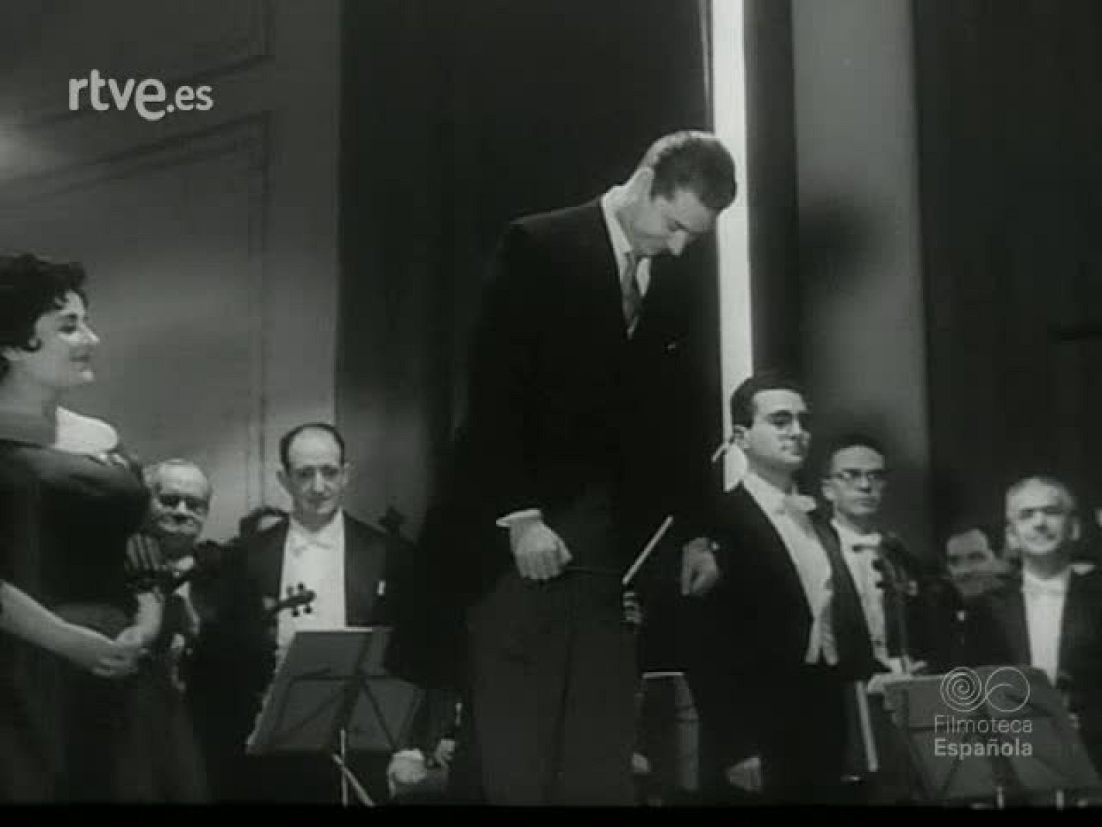 VEINTICINCO AÑOS DE PAZ. ESPECTACULOS - Revista Imágenes | Ver