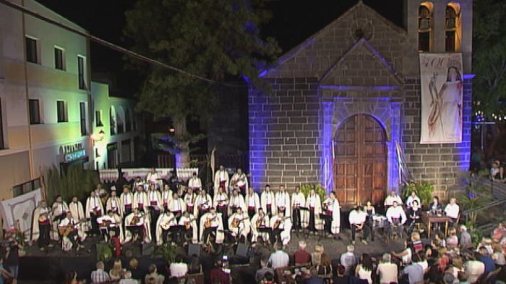 Tenderete - Tenderete - 09/11/14 con Achamán "A.C. Jóvenes Sabandeños" y solistas.