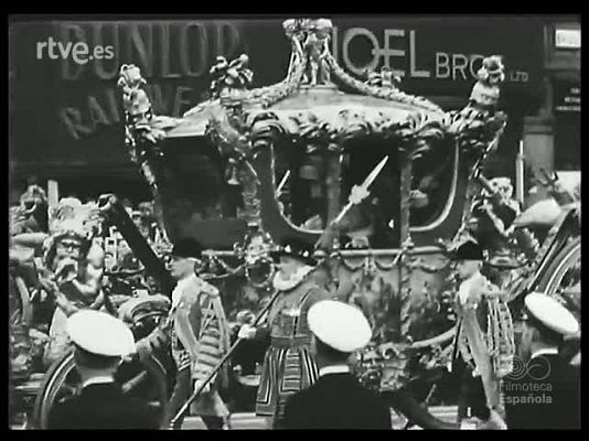 Revista Imágenes - CORONACION EN INGLATERRA