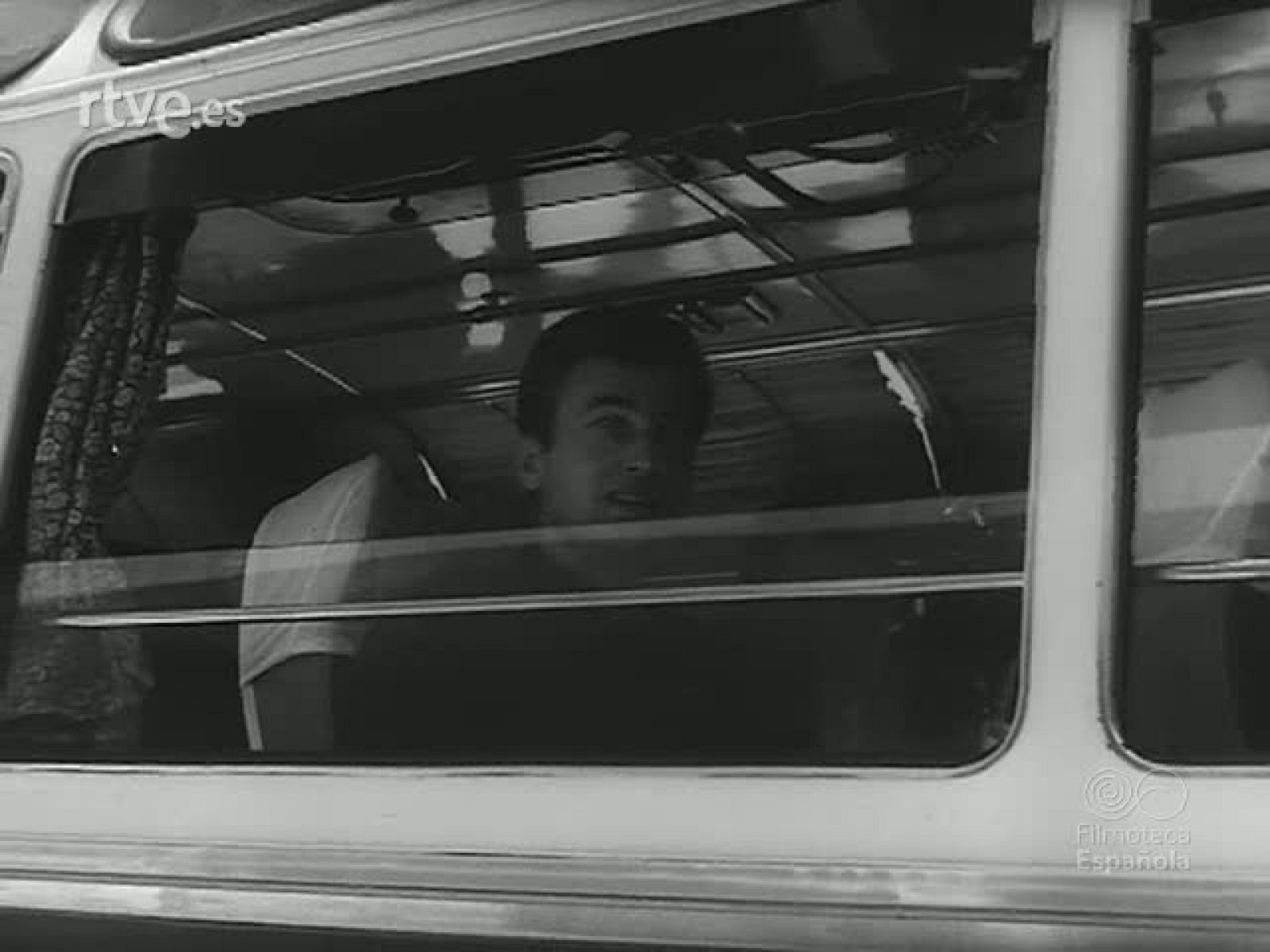 TRIUNFO DEL FUTBOL ESPAÑOL : ESPAÑA -  URSS EN LA COPA DE EUROPA - Revista Imágenes | Ver