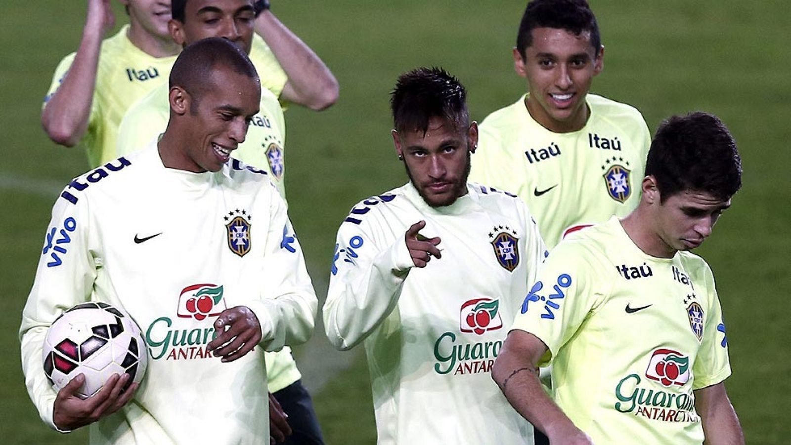 Brasil probará con Luiz Adriano ante una Turquía que quiere resurgir | Ver