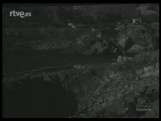 Revista Imágenes - UNA CENTRAL HIDROELECTRICA