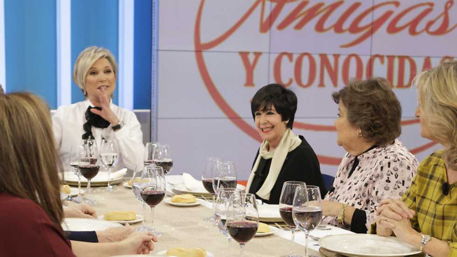 Amigas y conocidas - 13/11/14 - ver ahora
