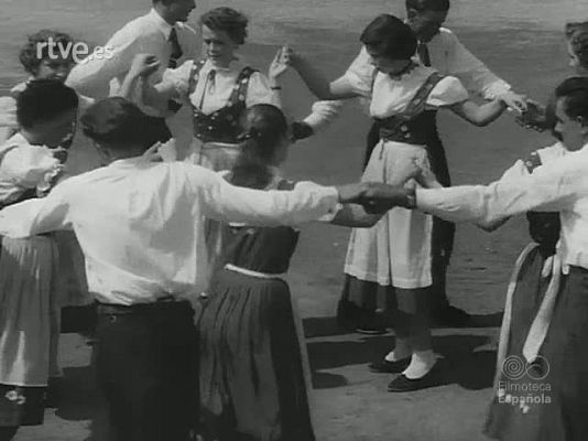 Revista Imágenes - COSTUMBRES Y DANZAS