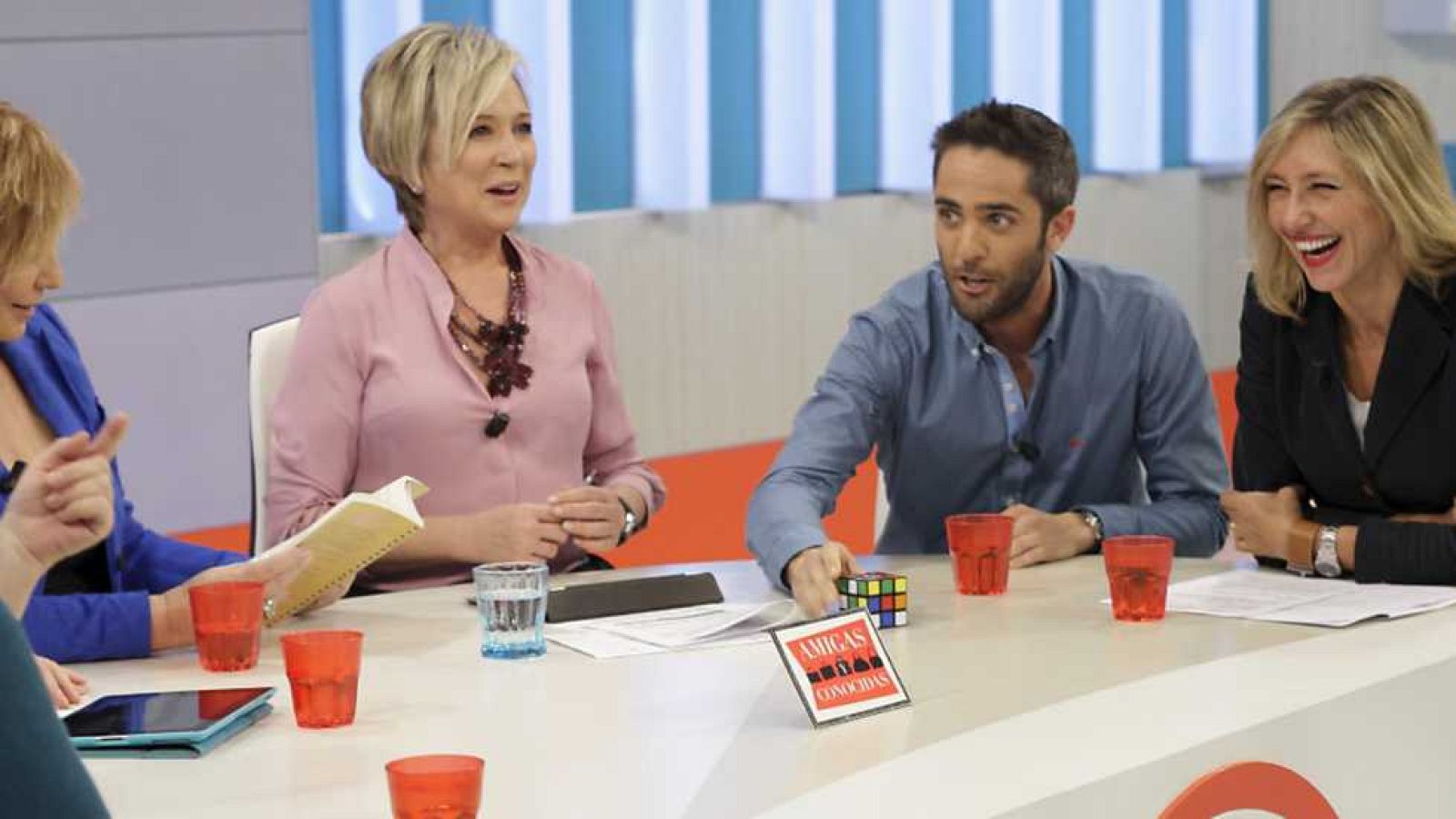 Amigas y conocidas - 14/11/14 -  ver ahora