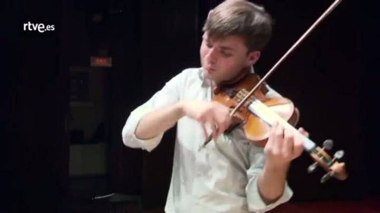 Atención obras - El violinista Francisco García Fullana y el pianista José Menor interpretan una sonata de Respighi