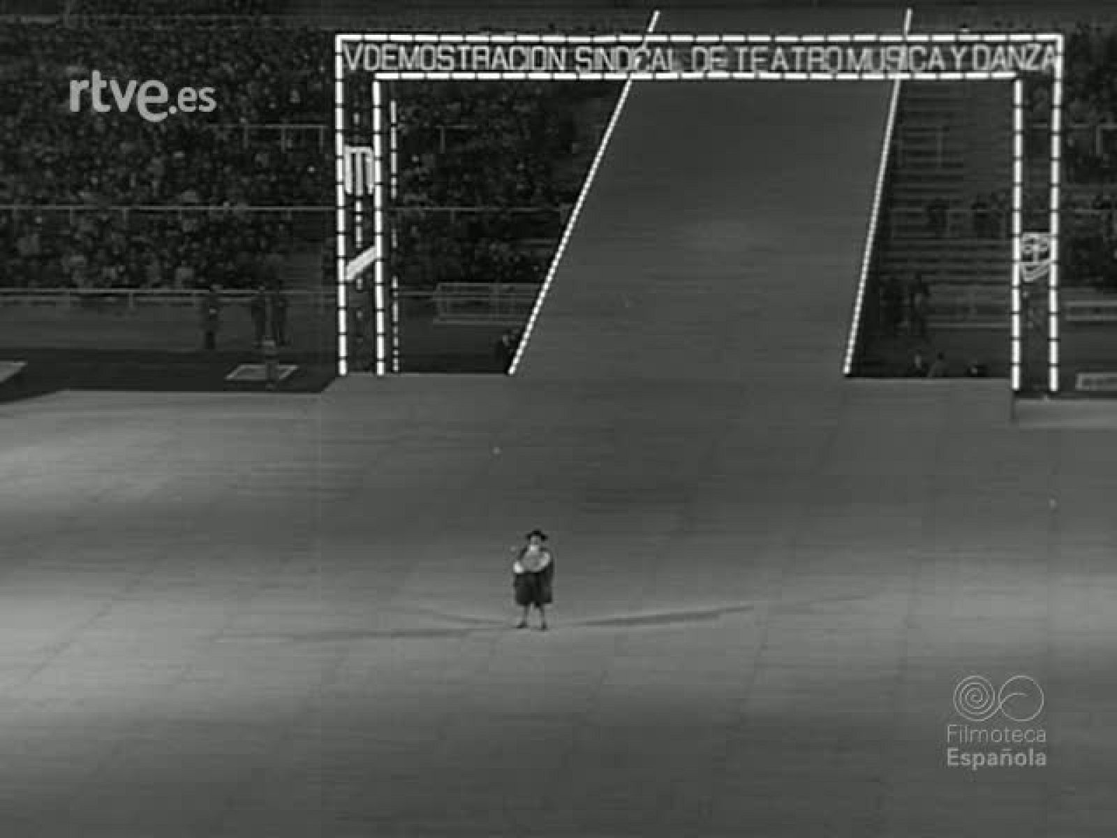 HOMENAJE A LOPE DE VEGA : 5 DEMOSTRACION SINDICAL - Revista Imágenes | Ver