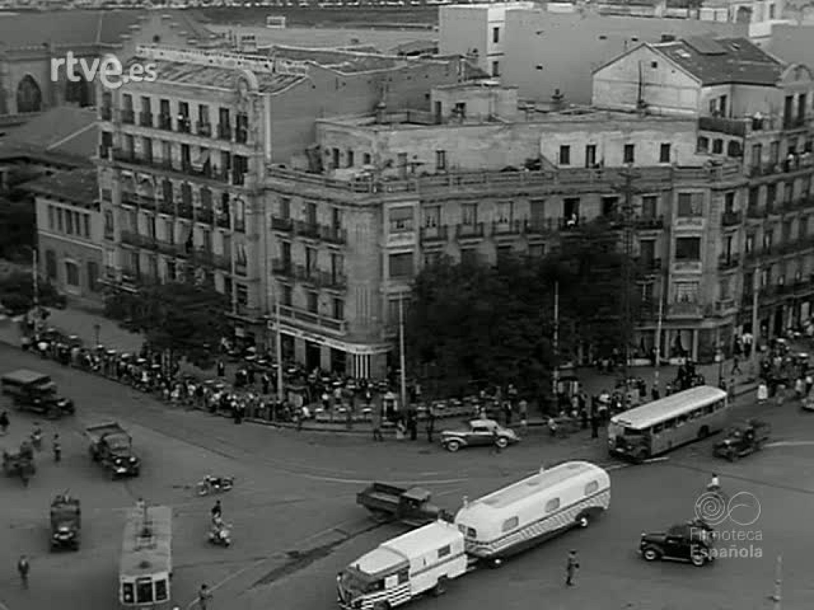 LLEGA EL CIRCO - Revista Imágenes | Ver