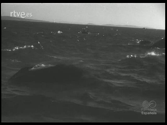 Revista Imágenes - AVENTURA EN EL MAR. EL NAUFRAGIO DEL "FLYING ENTERPRISE"