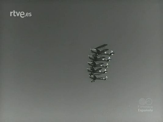 Revista Imágenes - MILICIA AEREA UNIVERSITARIA