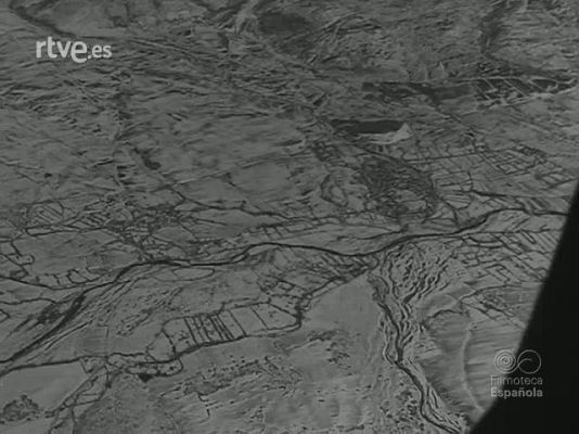 Revista Imágenes - BAJO EL SIGNO DE LA NIEVE