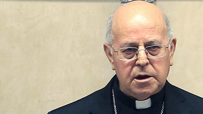 Telediario 1 - Apartan a varios sacerdotes por presuntos abusos en Granada