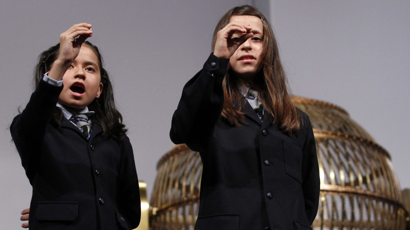 Los niños de San Ildefonso se preparan para cantar la Lotería de Navidad