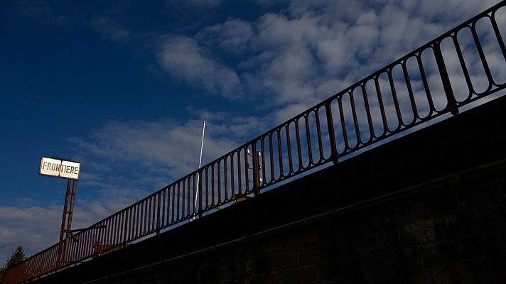 Telediario 1 - Suiza retira los explosivos que colocó hace décadas en sus fronteras para protegerse