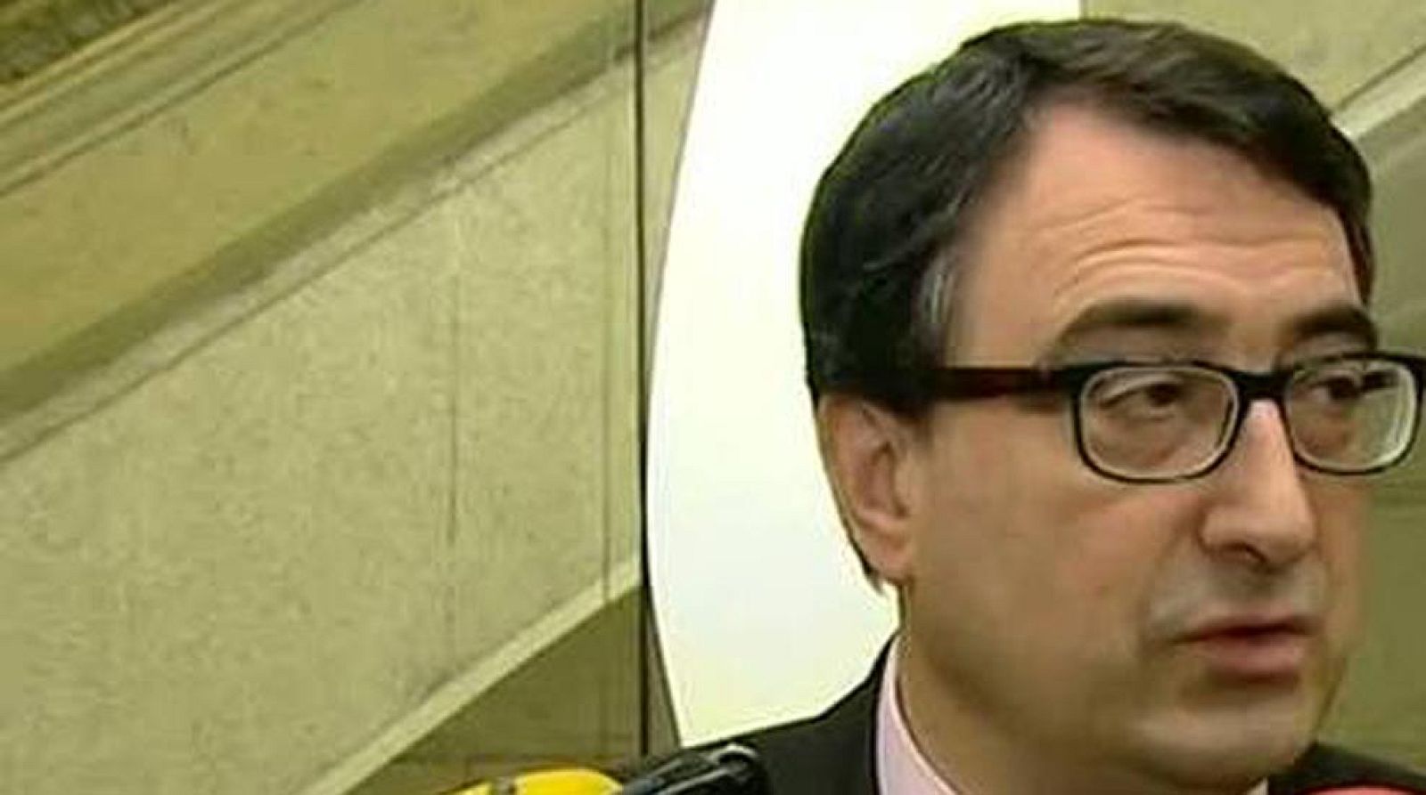 PNV y UPyD critican el acuerdo sobre la publicación de los viajes de los diputados - Informativo 24h | Ver