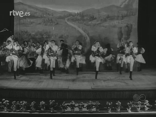 Revista Imágenes - DEL FOLKLORE AL BALLET